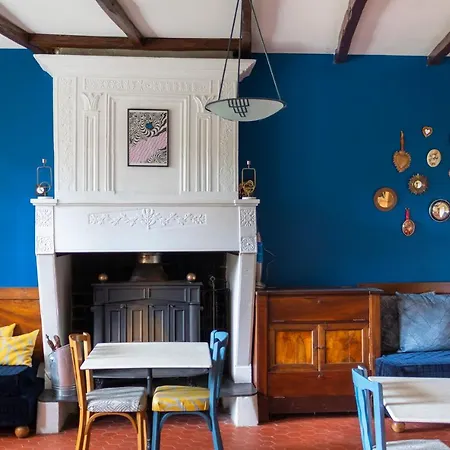 بيت ضيافة Maison Et Table D'hotes Le Camelia Blanc 3*