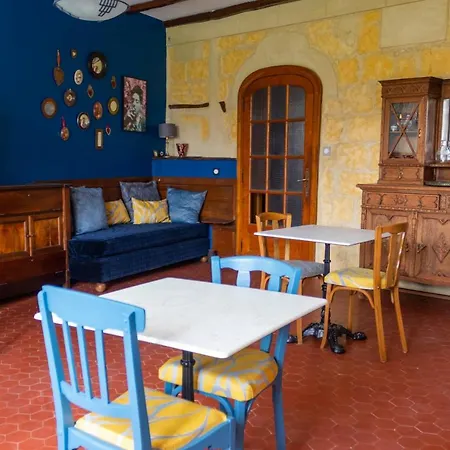 Maison Et Table D'hotes Le Camelia Blanc Maison d'hôtes *
