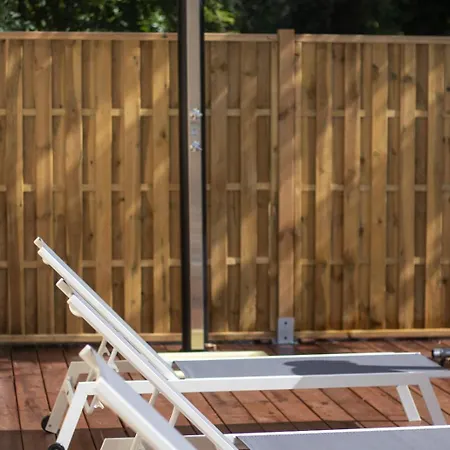 Maison Et Table D'hotes Le Camelia Blanc 3*