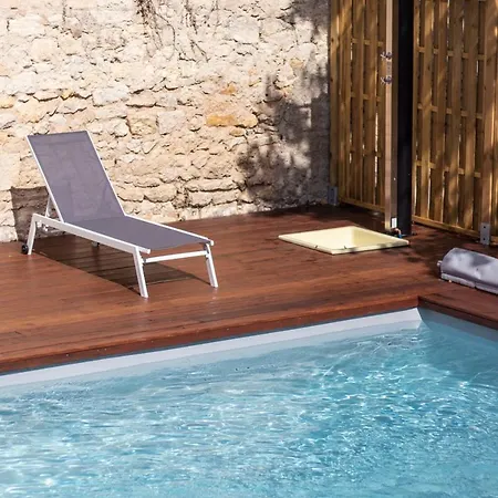 Maison Et Table D'hotes Le Camelia Blanc 招待所