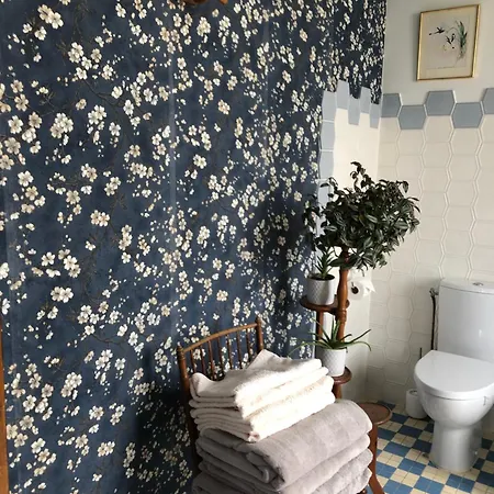 Maison Et Table D'hotes Le Camelia Blanc Vendégház 3*