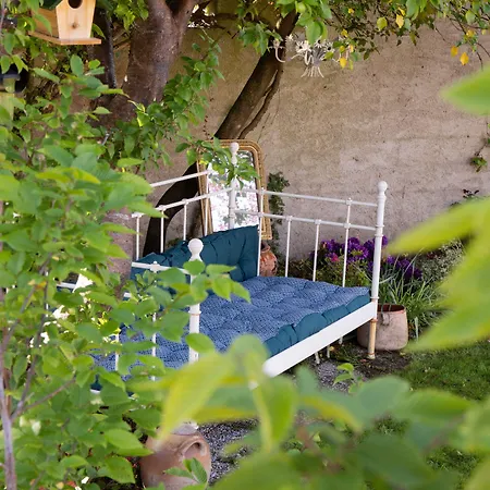 بيت ضيافة Maison Et Table D'hotes Le Camelia Blanc 3*