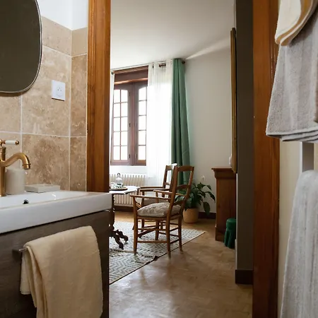 Vendégház Maison Et Table D'hotes Le Camelia Blanc 3*