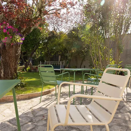 Maison Et Table D'hotes Le Camelia Blanc Vendégház